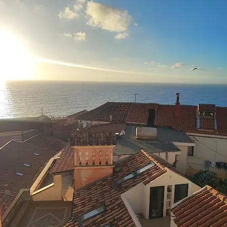 Fairytale - La Torretta Πανσιόν 4*
